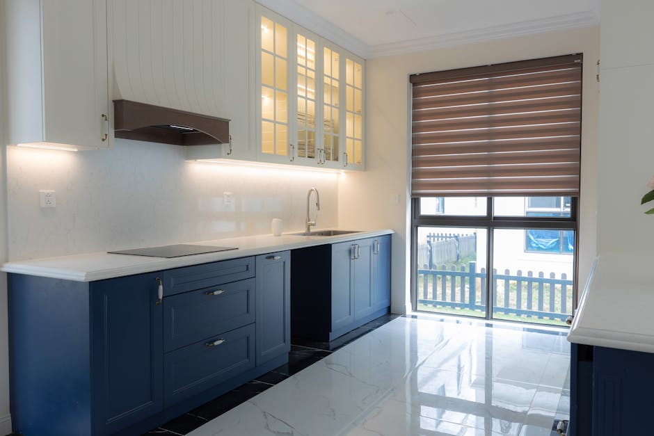 Küche mit wenig Tageslicht aufhellen: Lichtplanung, Farben und Oberflächen für dunkle Grundrisse